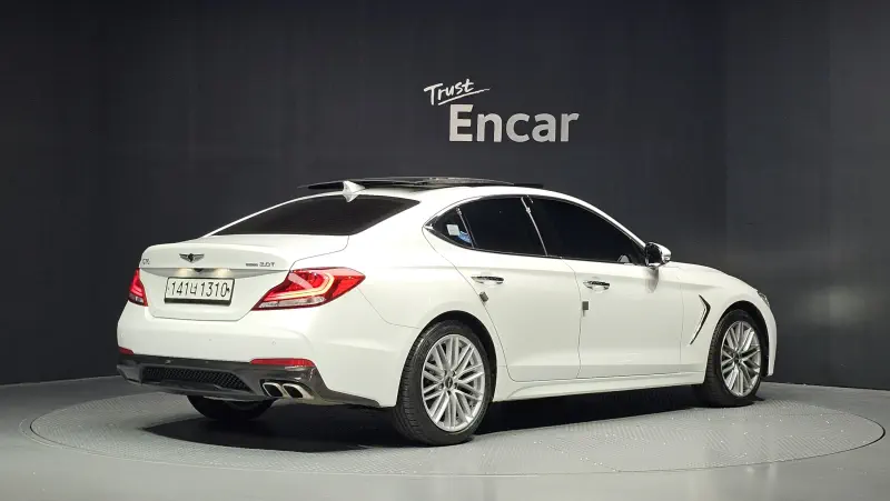 Genesis G70