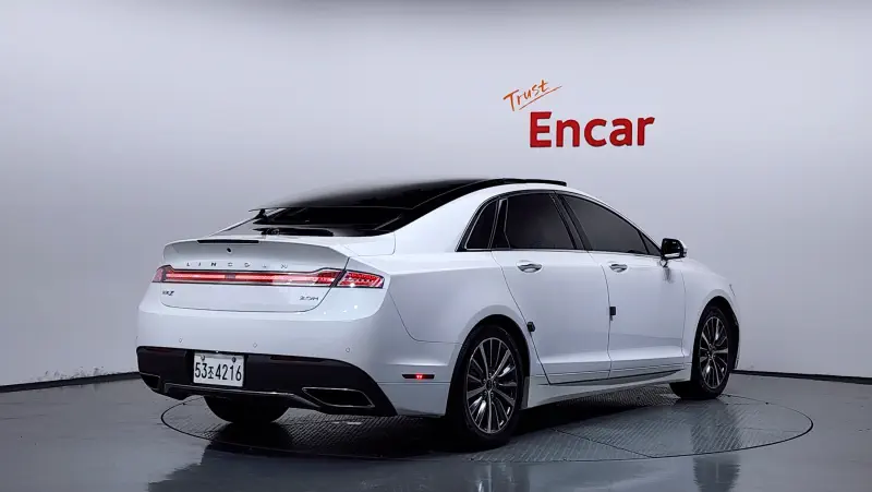 Lincoln Mkz