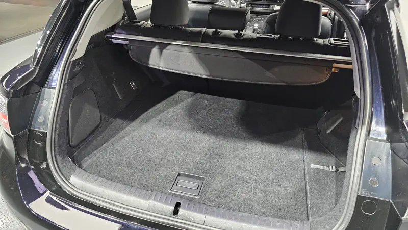 Lexus CT200h