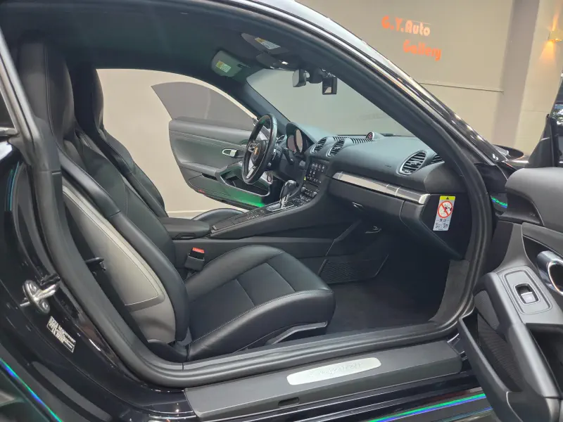 Porsche Cayman