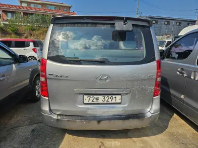 Hyundai Grand Starex