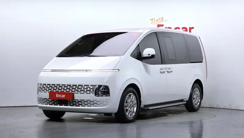 Hyundai Staria