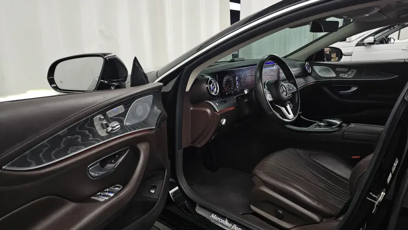 Mercedes-Benz CLS-Class