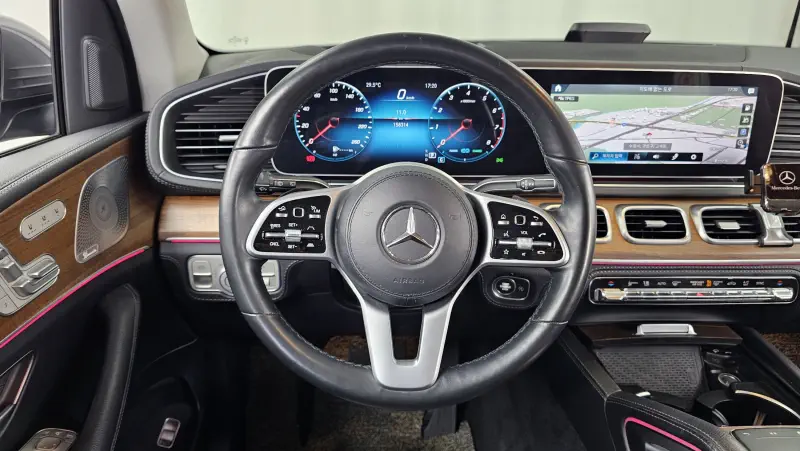 Mercedes-Benz GLE-Class