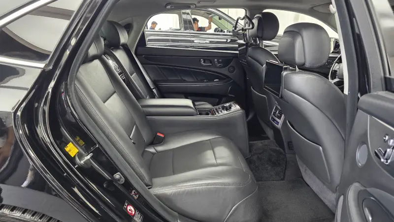 Hyundai Equus