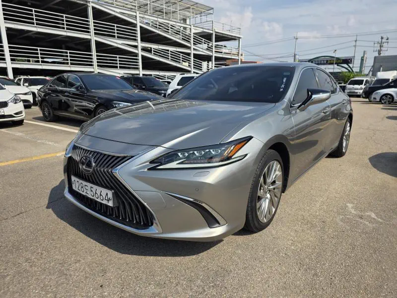 Lexus ES300h