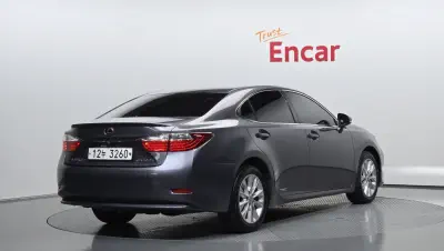 Lexus ES300h