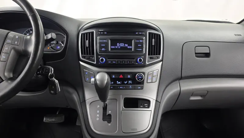 Hyundai Grand Starex