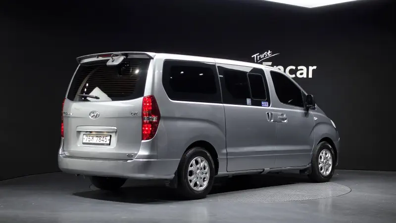 Hyundai Grand Starex