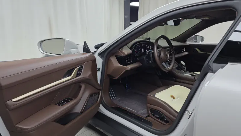 Porsche Taycan
