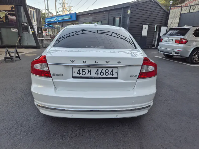 Volvo S80