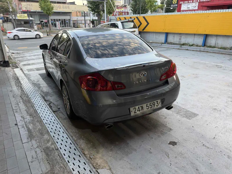 Infiniti G37