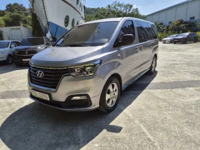 Hyundai Grand Starex