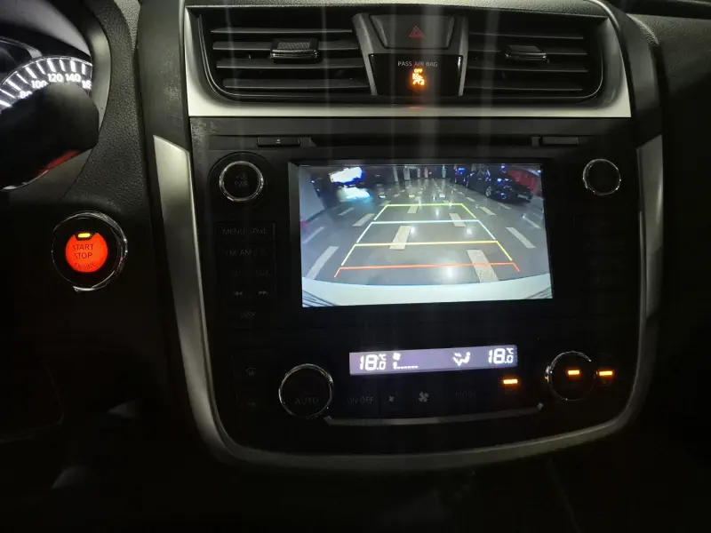 Nissan Altima