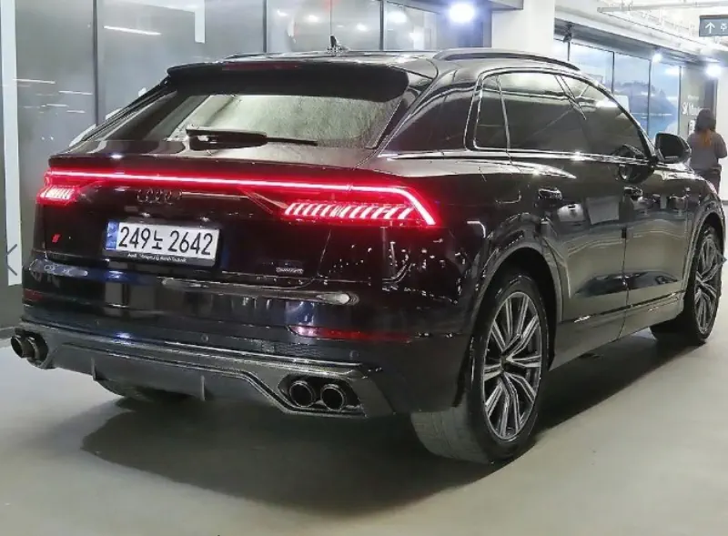 Audi Q8