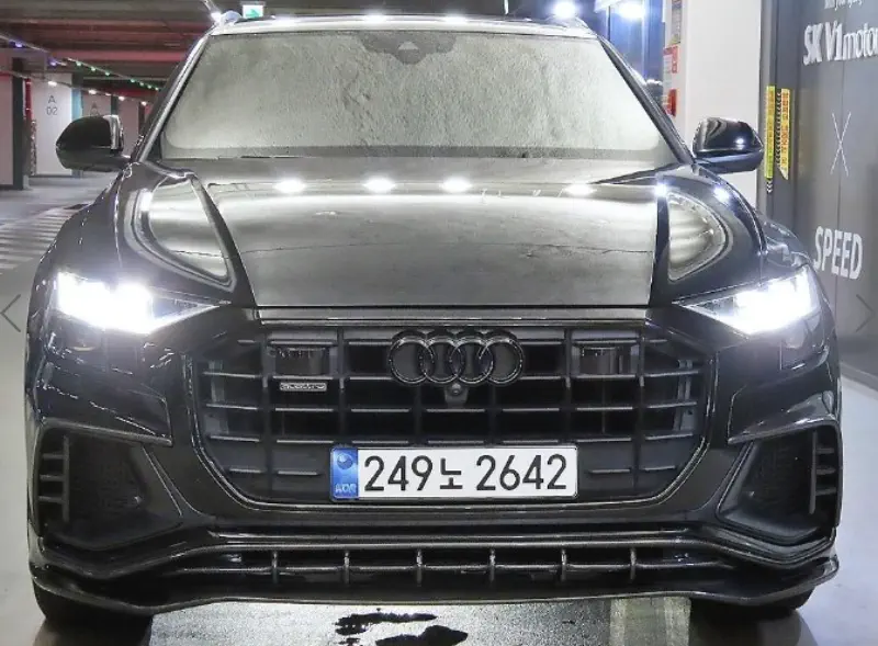Audi Q8