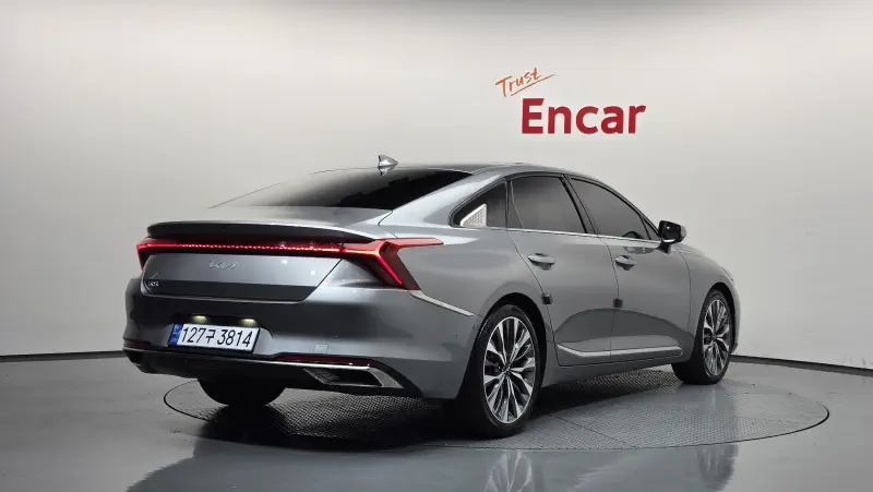 Kia K8