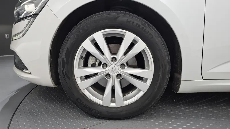 Renault Samsung SM6