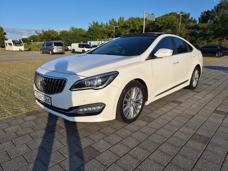 Hyundai Aslan