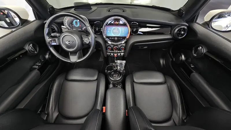 MINI Cabrio