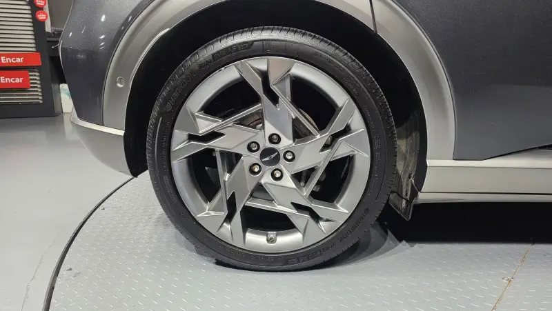 Genesis GV60