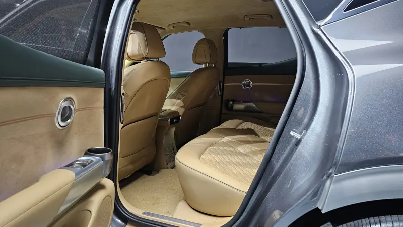 Genesis GV60