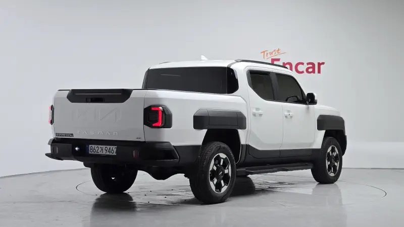 Kia Tasman