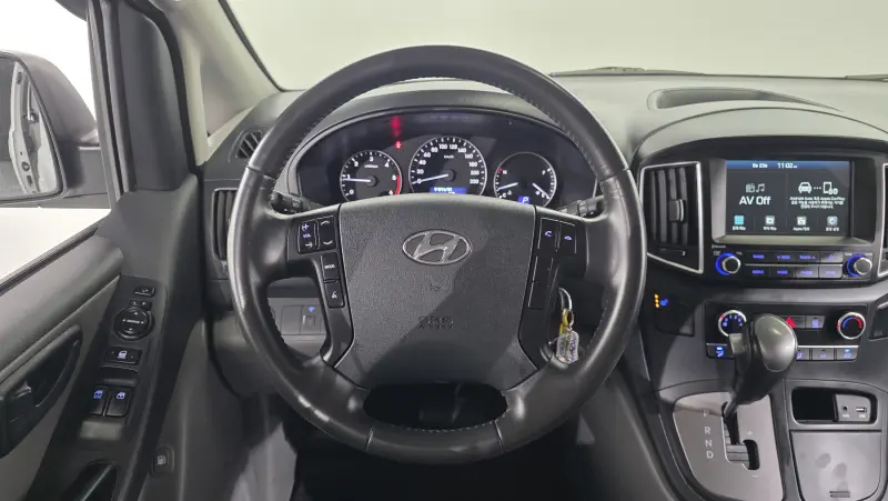 Hyundai Grand Starex