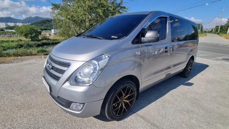 Hyundai Grand Starex