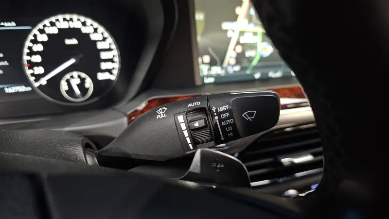 Genesis EQ900