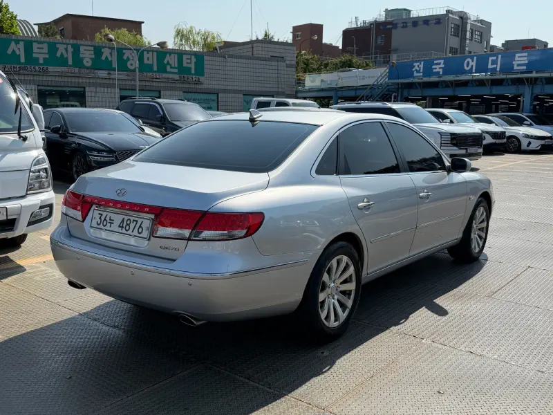 Hyundai Grandeur
