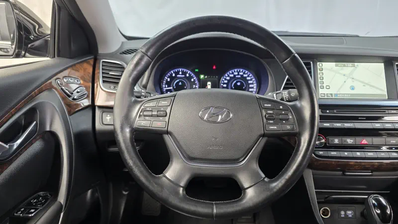 Hyundai Aslan