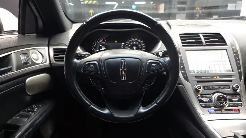 Lincoln Mkz