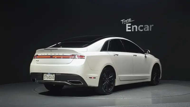 Lincoln Mkz