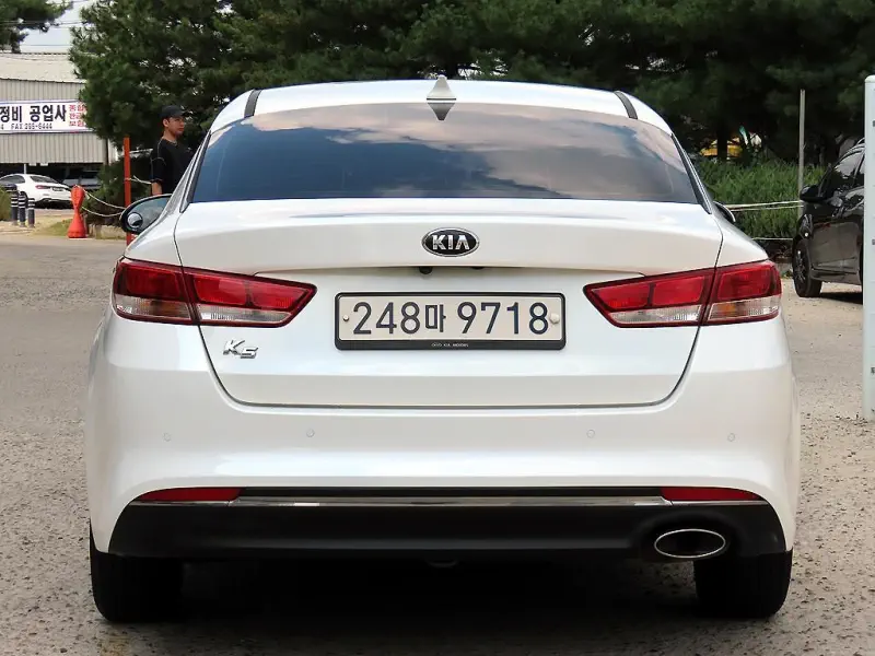 Kia K5