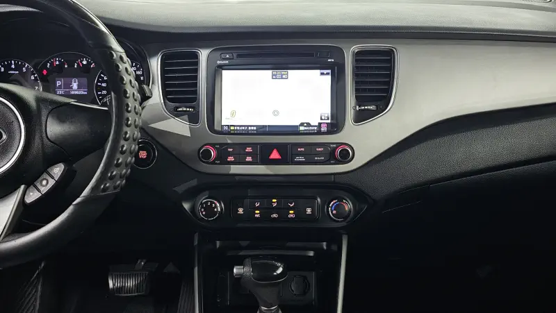 Kia Carens