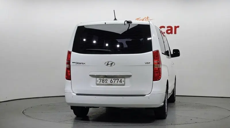 Hyundai Grand Starex