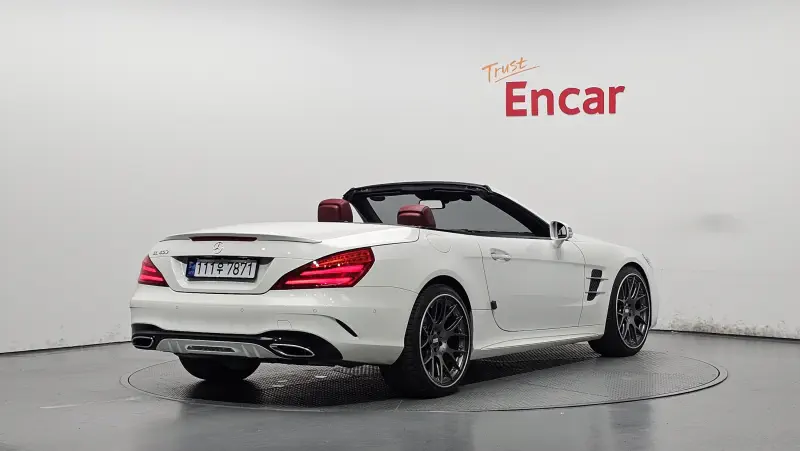 Mercedes-Benz SL-Class