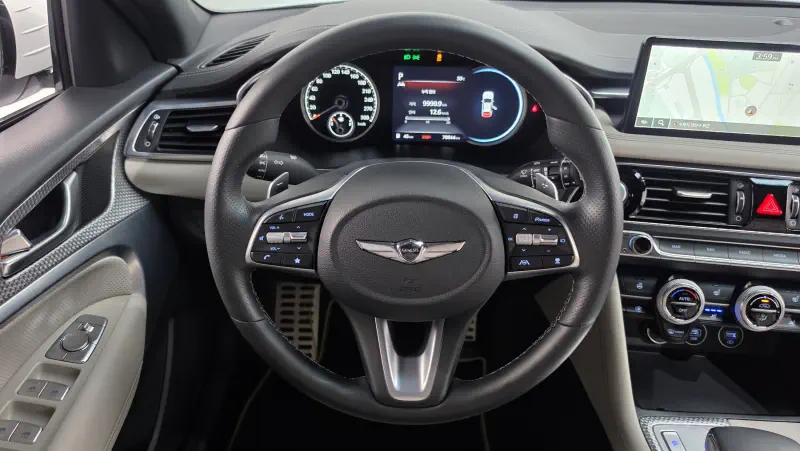 Genesis G70