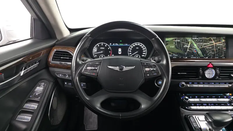 Genesis EQ900