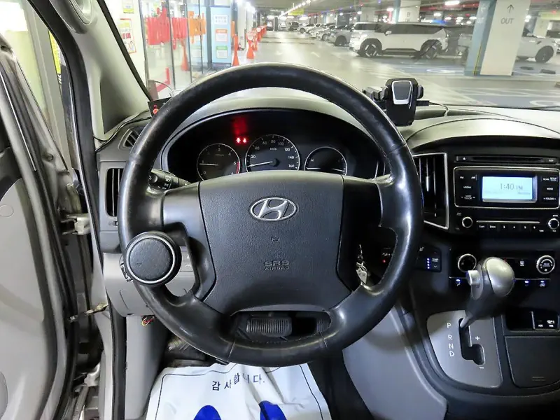 Hyundai Grand Starex