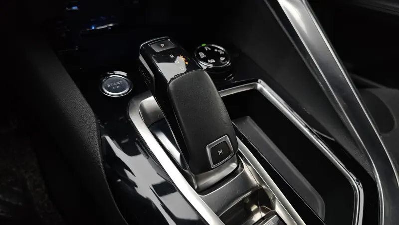 Купить Peugeot 5008 Seoul из Кореи