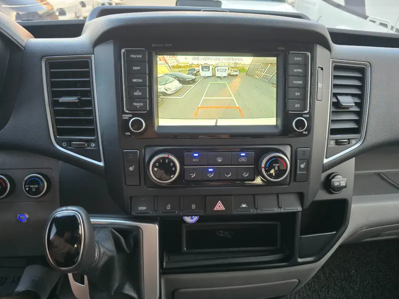 Hyundai H1