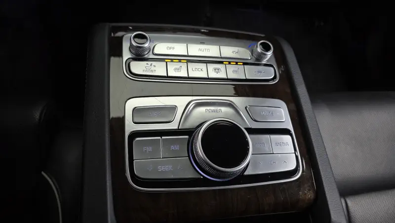 Kia K9