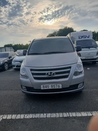 Hyundai Grand Starex