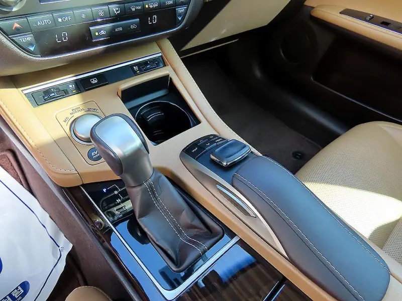 Lexus ES300h