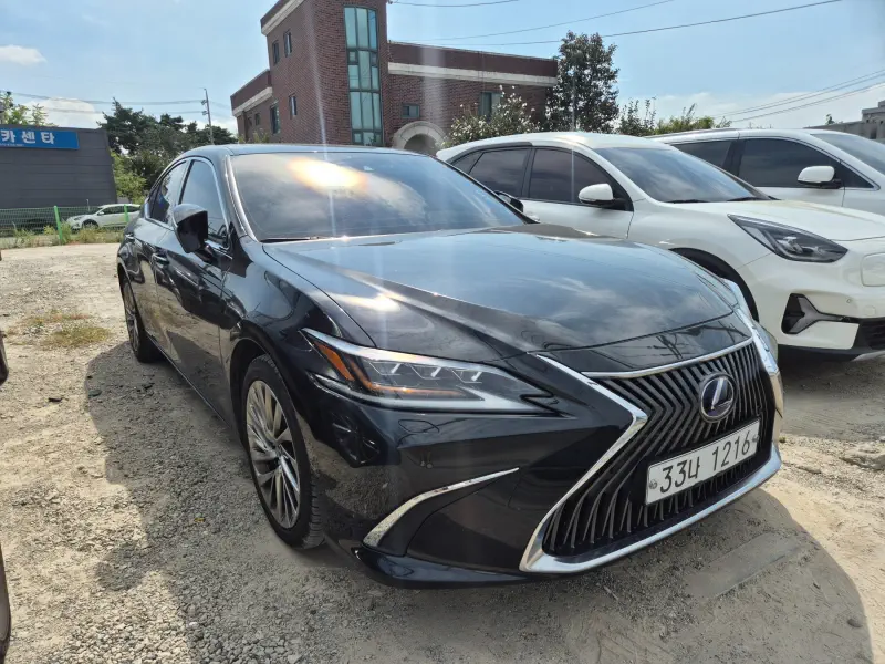 Lexus ES300h