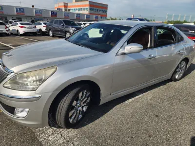 Hyundai Equus