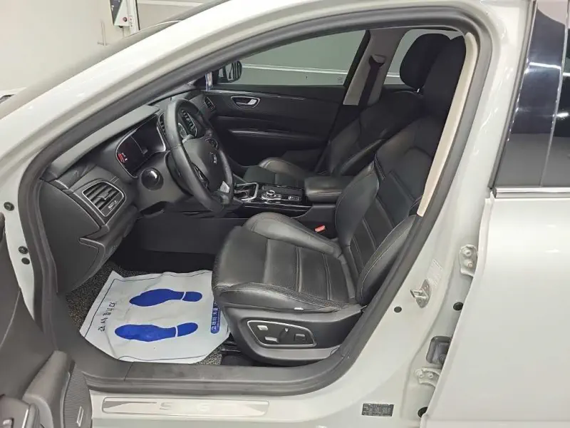 Renault Samsung SM6