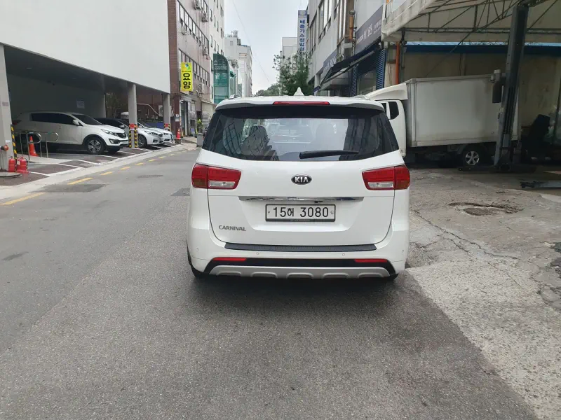 Kia Carnival